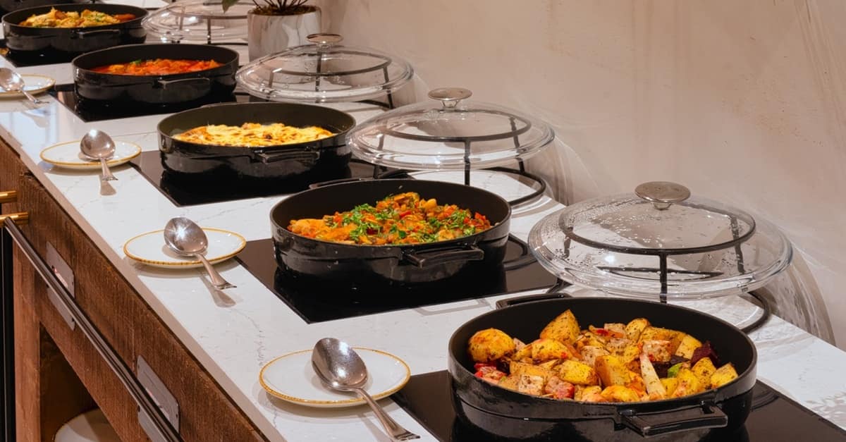 Premium 4* Dinner Buffet With Beverages For 1-4 Guests Dubai